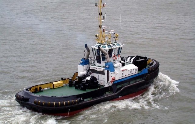 Export terminal tug vessel